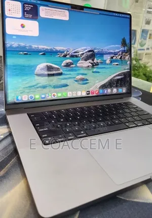 New Laptop Apple MacBook 16GB SSD 1T