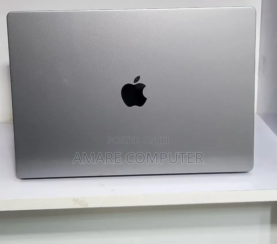 New Laptop Apple MacBook Pro 2021 M1 32GB Apple M1 Pro SSD 512GB