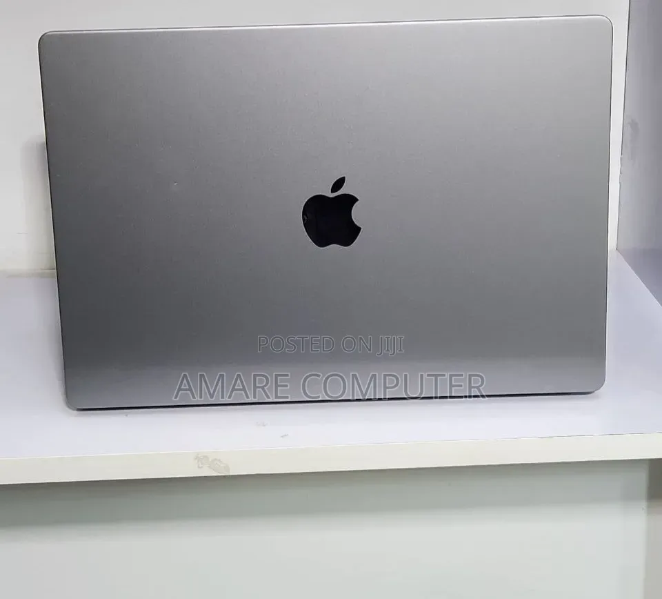 New Laptop Apple MacBook Pro 2021 M1 32GB Apple M1 Pro SSD 512GB