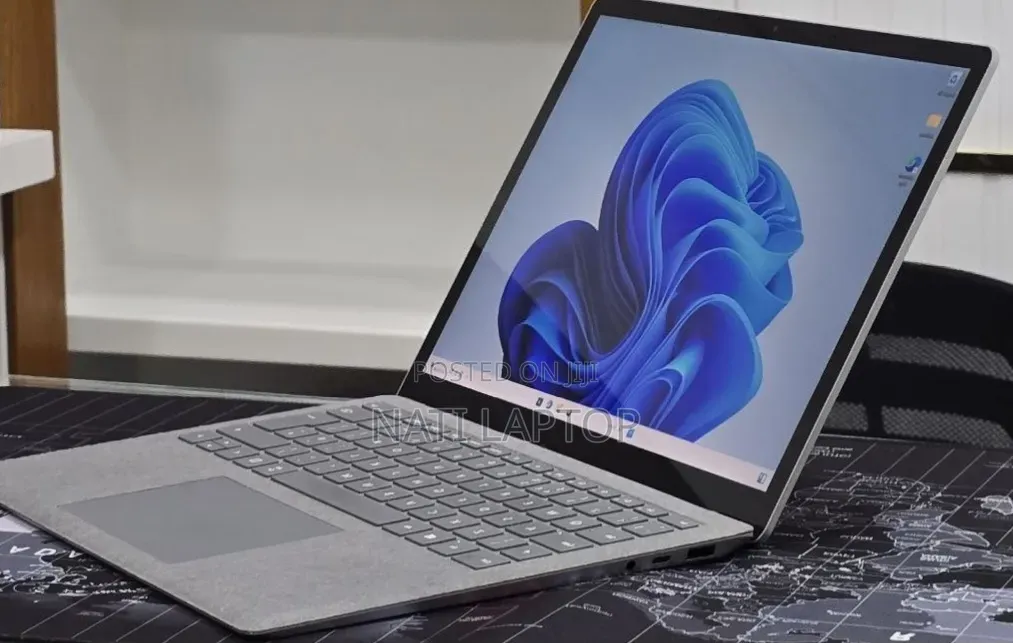 New Laptop Microsoft Surface Laptop 4 16GB Intel Core i5 SSD 512GB