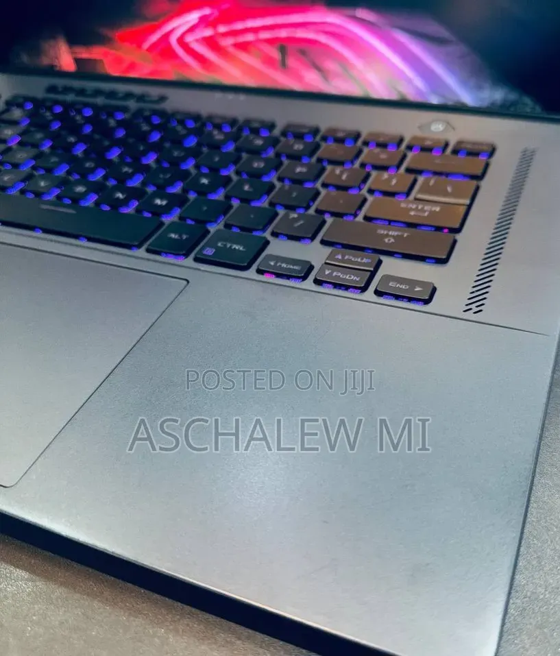 New Laptop Asus ROG Zephyrus G16 16GB Intel Core i9 SSD 1T