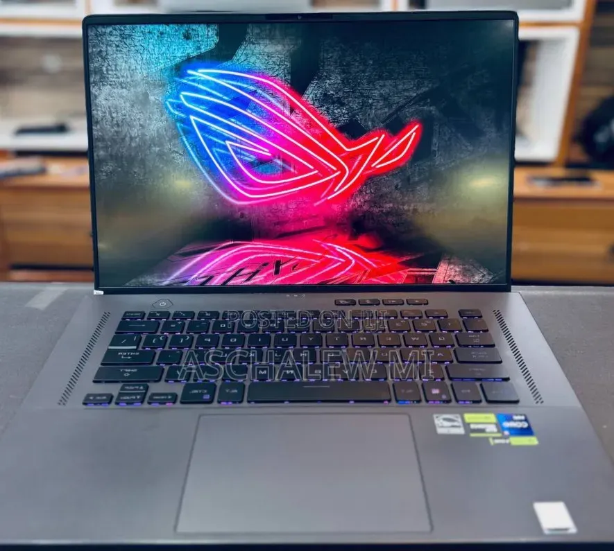 New Laptop Asus ROG Zephyrus G16 16GB Intel Core i9 SSD 1T