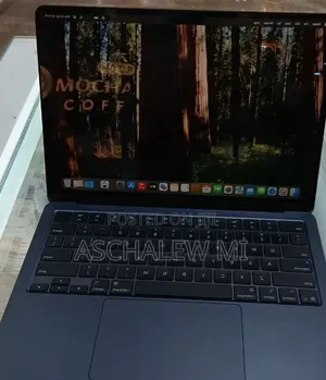 New Laptop Apple MacBook Air 2025 M4 16GB Apple M4 SSD 256GB