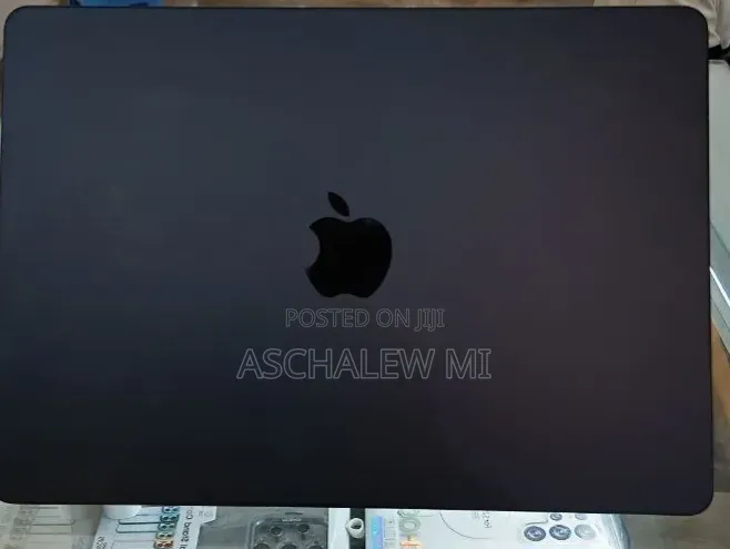 New Laptop Apple MacBook Air 2025 M4 16GB Apple M4 SSD 256GB