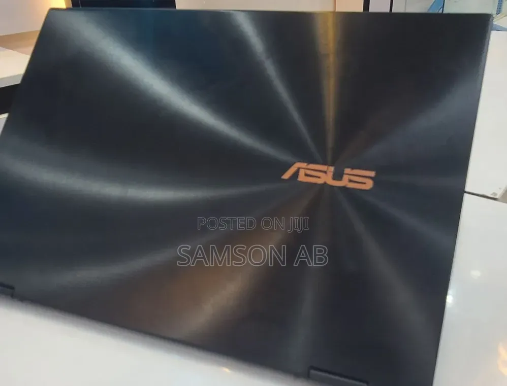 New Laptop Asus ZenBook Flip 14 UX461UA 16GB Intel Core i7 SSD 512GB