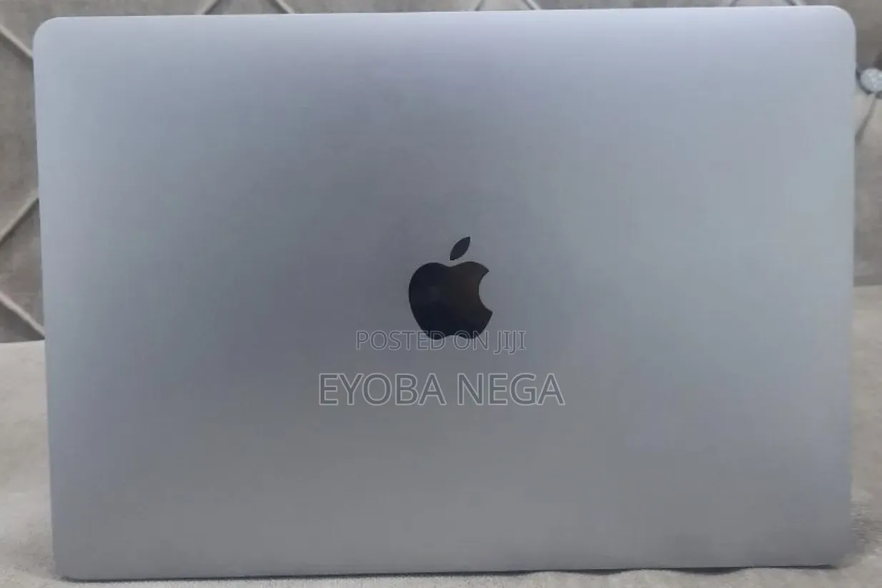 Laptop Apple MacBook Pro 2017 16GB Intel Core i5 SSD 512GB
