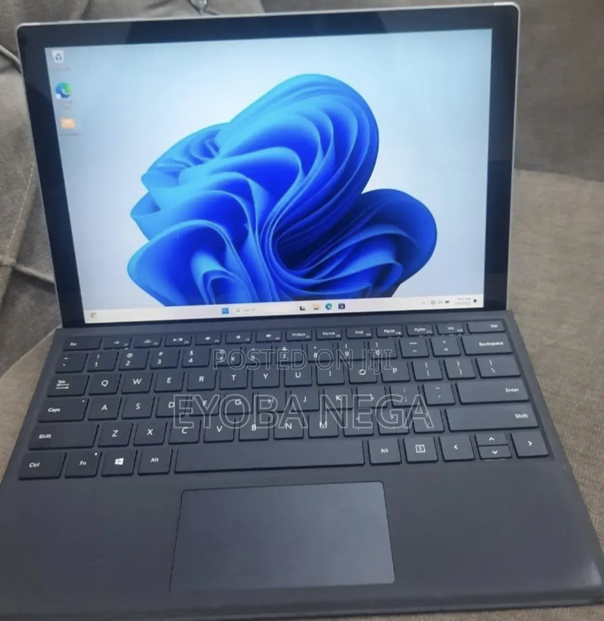 New Laptop Microsoft Surface 16GB Intel Core i7 SSD 512GB
