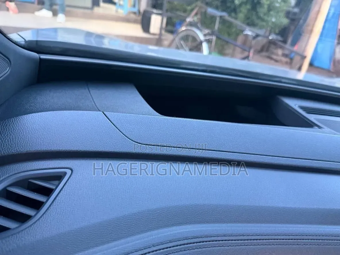 Volkswagen ID.4 2023 Silver