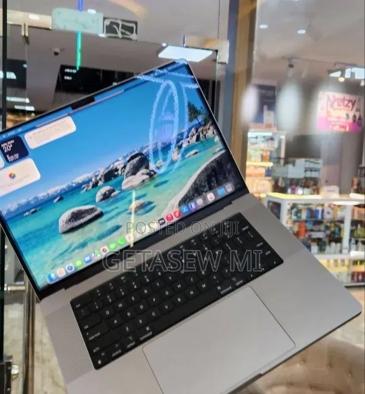 New Laptop Apple MacBook Pro 2021 M1 16GB Apple M1 Pro SSD 1T