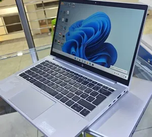 New Laptop HP EliteBook 830 G7 8GB Intel Core i7 SSD 512GB