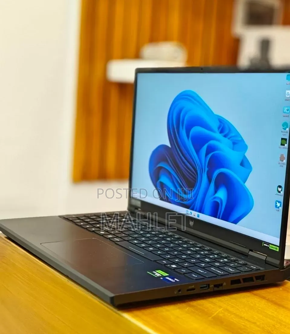 New Laptop Acer Predator Helios 300 16GB Intel Core i9 SSD 1T