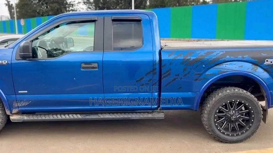 Ford F-150 2018 Blue