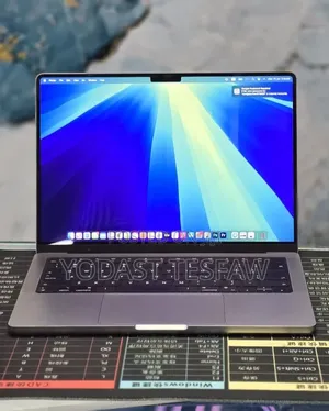 New Laptop Apple MacBook Pro 2021 M1 32GB Apple M1 Pro SSD 1T