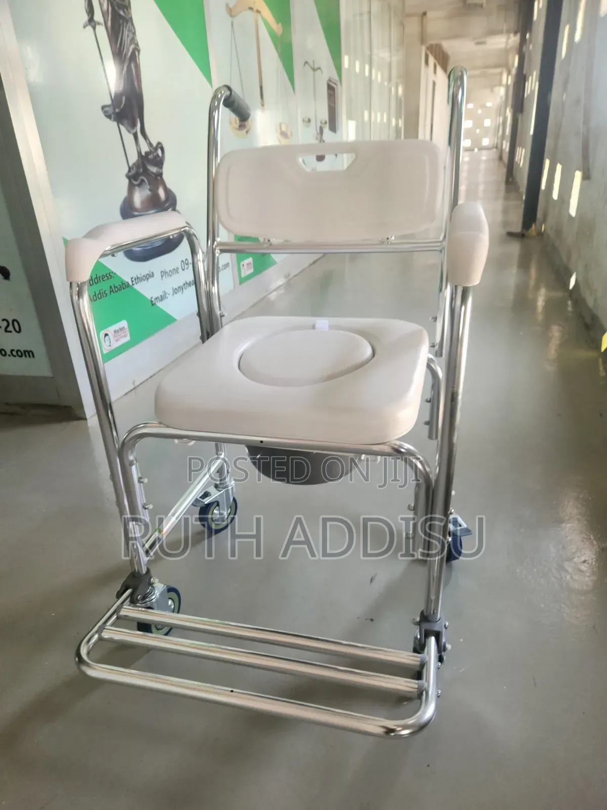 3-in-1 Mobile Rolling Commode Wheelchair, Featuring Resistant Aluminum