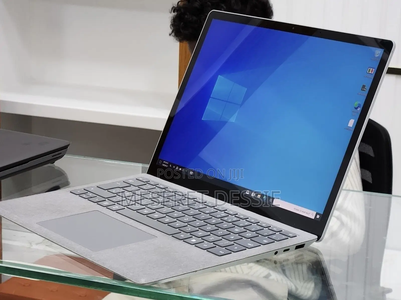 New Laptop Microsoft Surface 16GB Intel Core i7 SSD 256GB