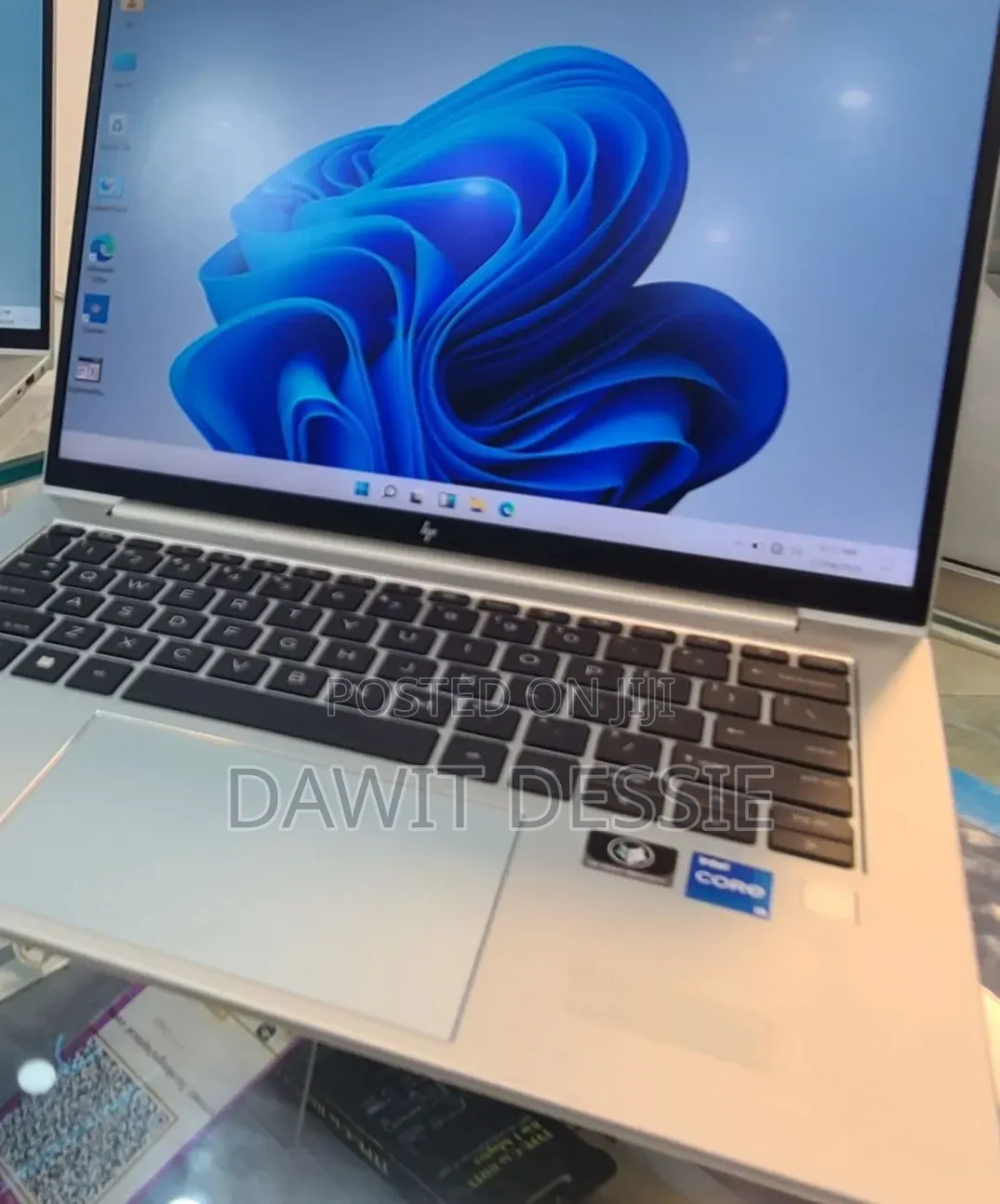 New Laptop HP EliteBook 840 G9 16GB Intel Core i5 SSD 512GB