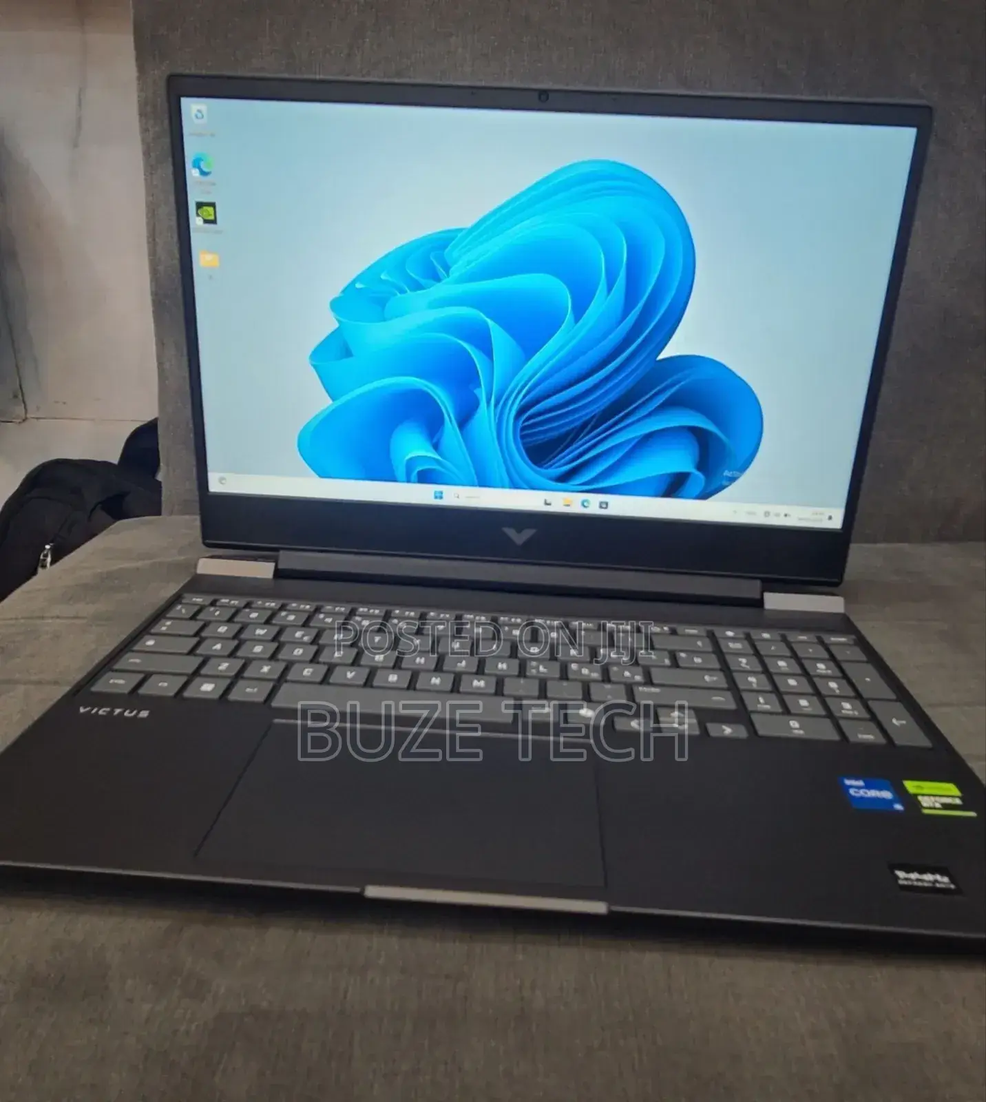New Laptop Lenovo 16GB Intel Core i5 SSD 512GB