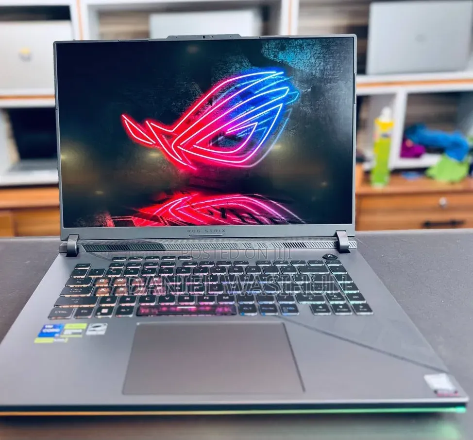 New Laptop Asus ROG Strix G16 G614 16GB Intel Core i9 SSD 1T