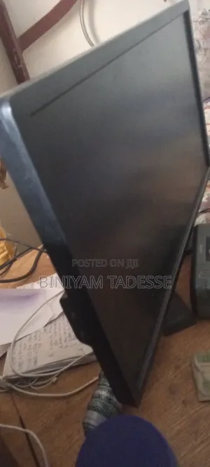 Desktop Computer Dell Optiplex 7020 8GB Intel Core i5 HDD 1T