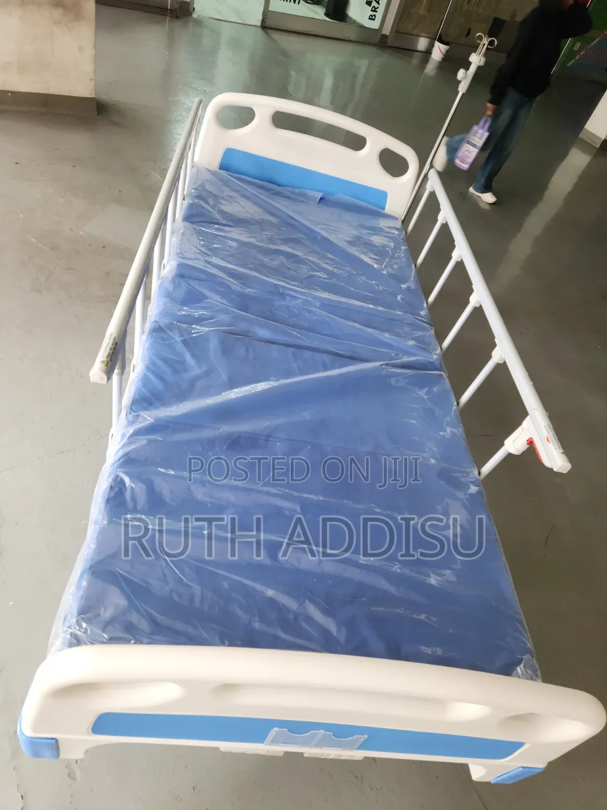 Hospital Equipment Ethiopia Hot Sale 2 Cranks Patient Bed የህክምና አልጋ