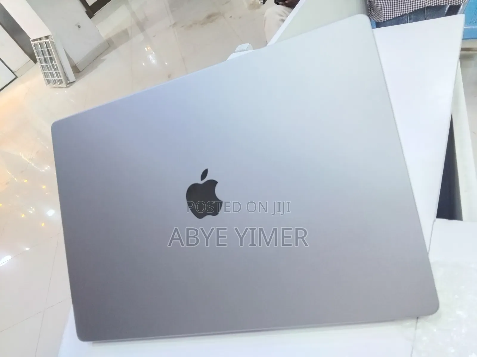 New Laptop Apple MacBook Pro 2021 M1 Max 32GB Apple M1 SSD 1T