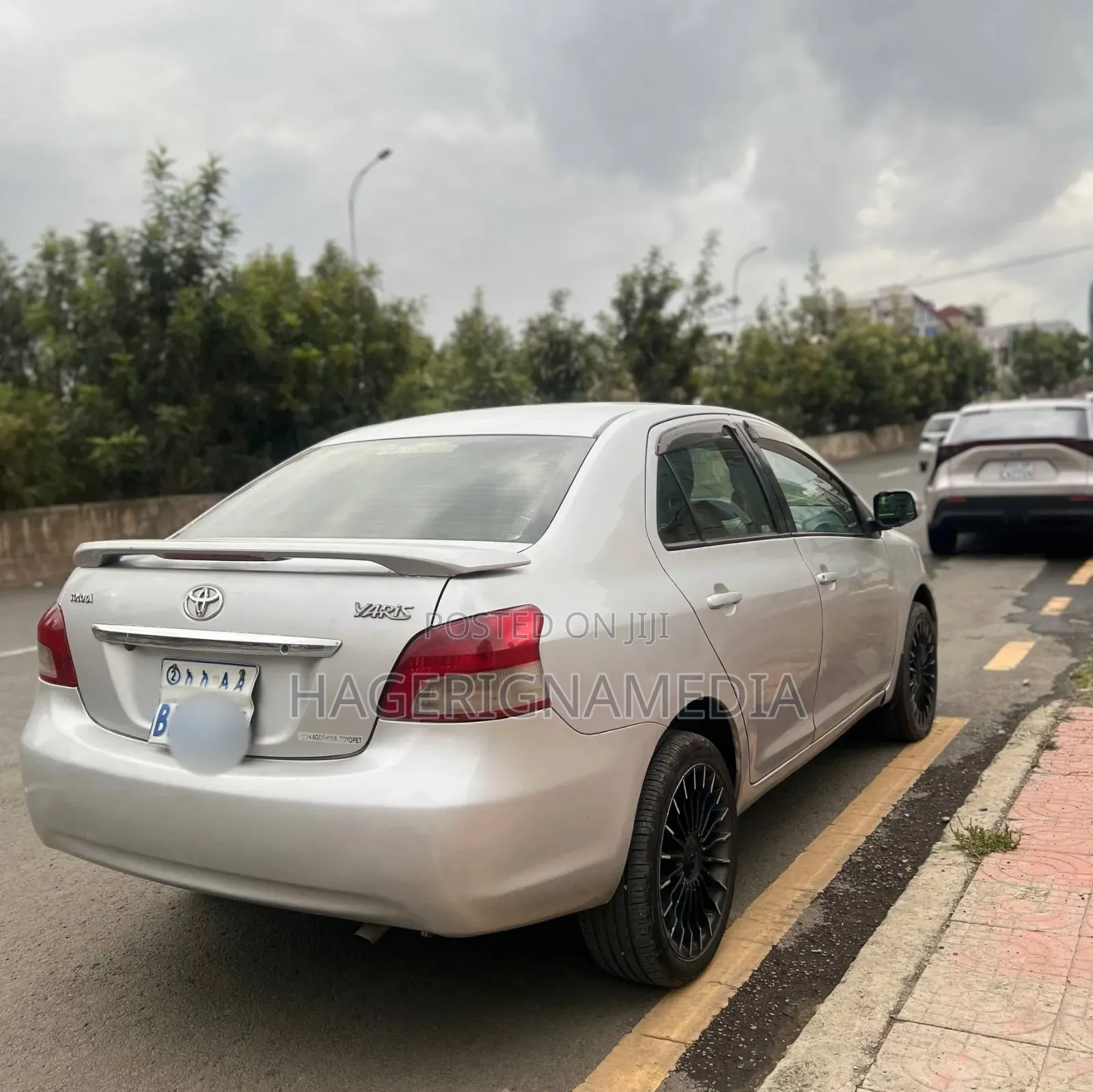 Toyota Yaris 2010 Silver