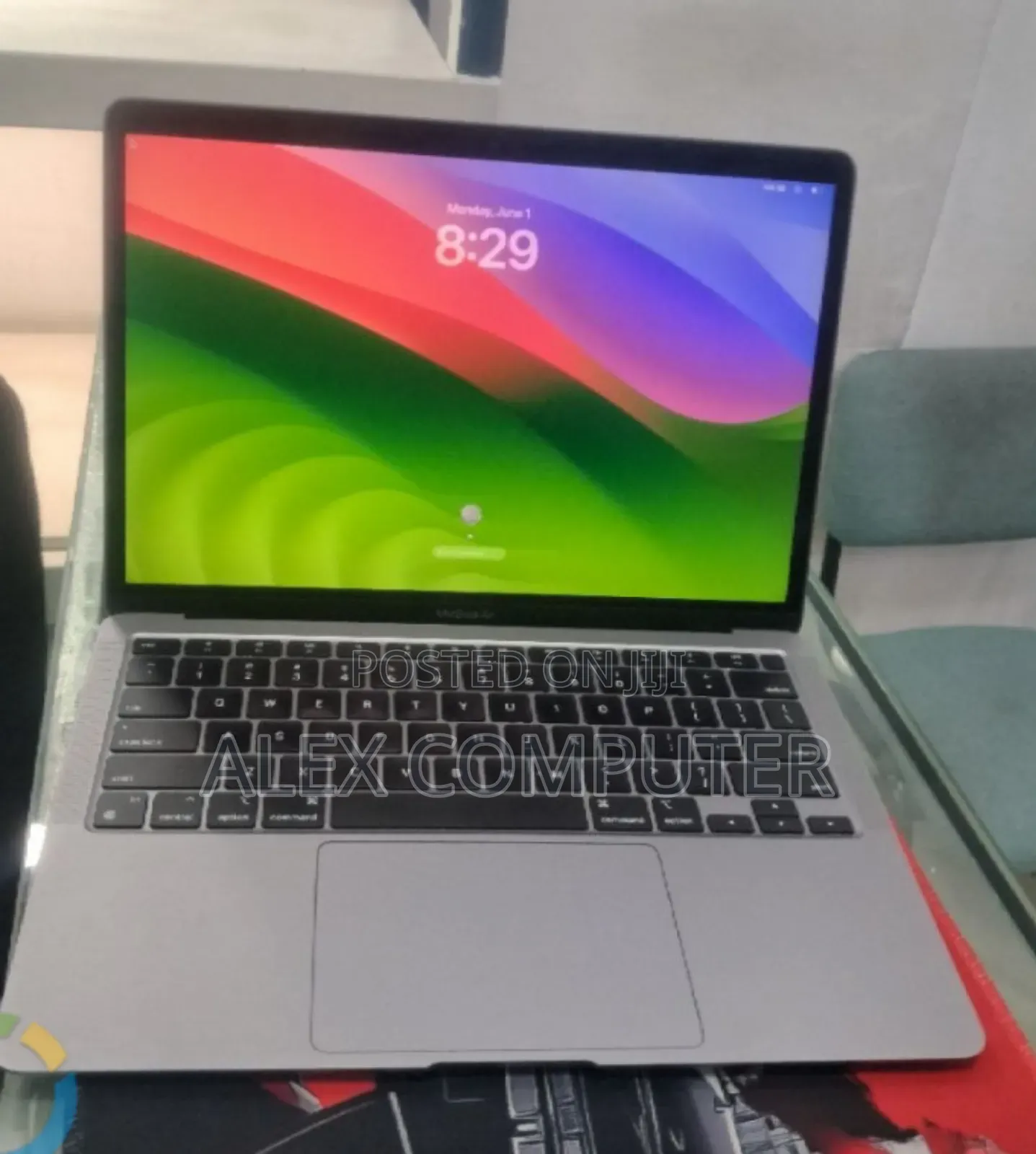 New Laptop Apple MacBook Air 2020 M1 16GB Apple M1 SSD 256GB