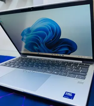 New Laptop HP 16GB Intel Core Ultra 7 SSD 512GB