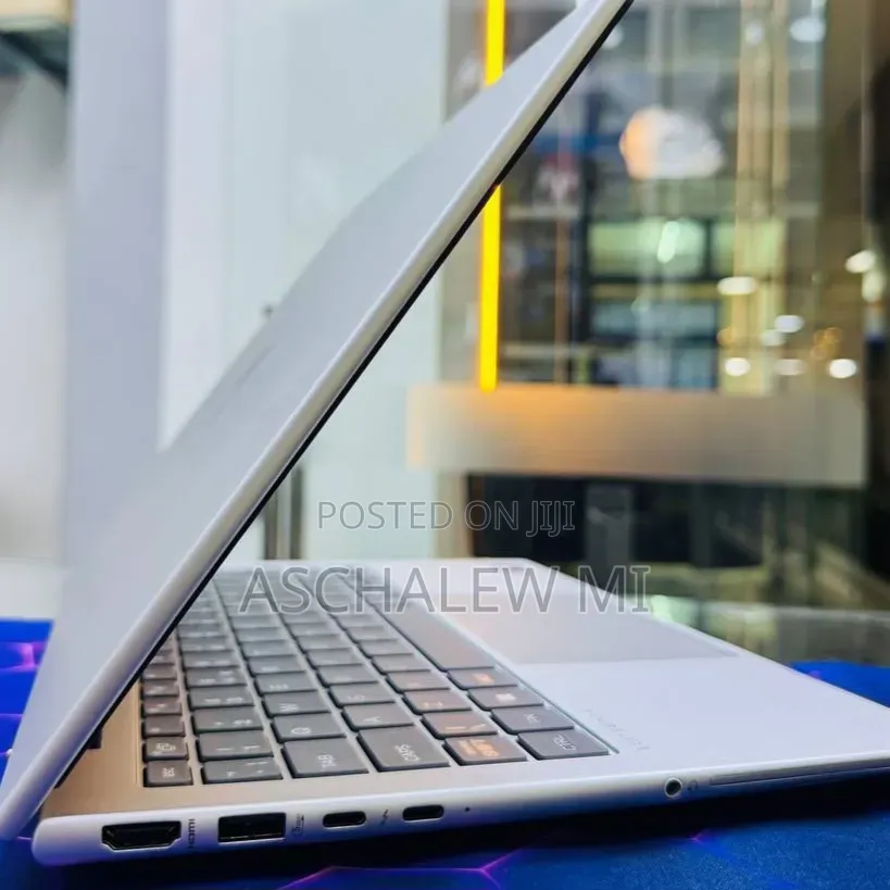 New Laptop HP 16GB Intel Core Ultra 7 SSD 512GB