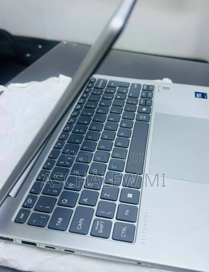 New Laptop HP 16GB Intel Core Ultra 7 SSD 512GB