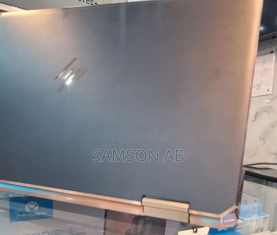 New Laptop HP Spectre 16GB Intel Core i7 SSD 512GB