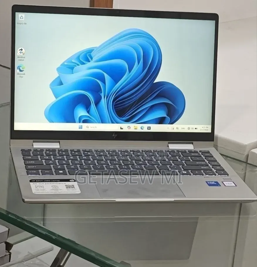New Laptop HP OmniBook 5 14" 8GB Intel Core 5 SSD 512GB