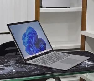 New Laptop Microsoft Surface Laptop 4 16GB Intel Core i5 SSD 512GB