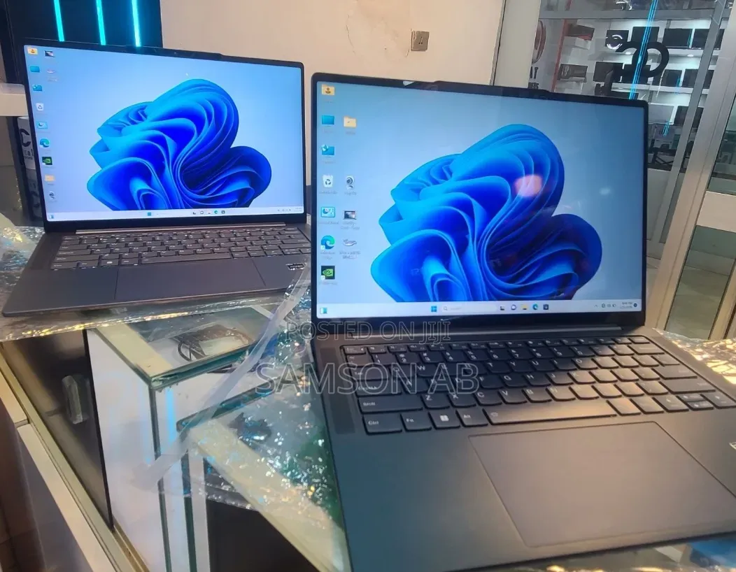 New Laptop Lenovo Yoga 7 15ITL5 16GB AMD Ryzen 7 SSD 512GB
