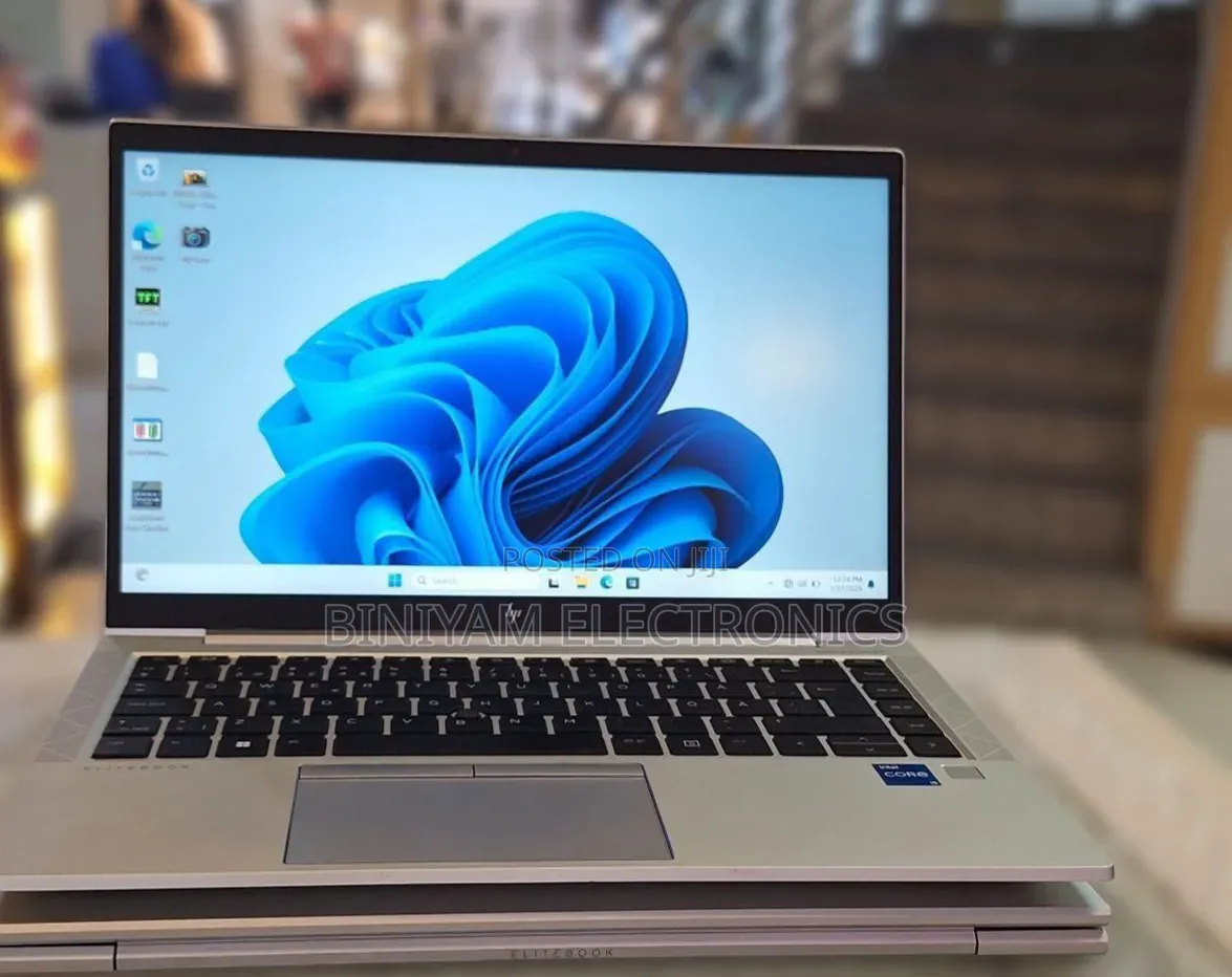 New Laptop HP EliteBook 840 G8 16GB Intel Core i5 SSD 512GB