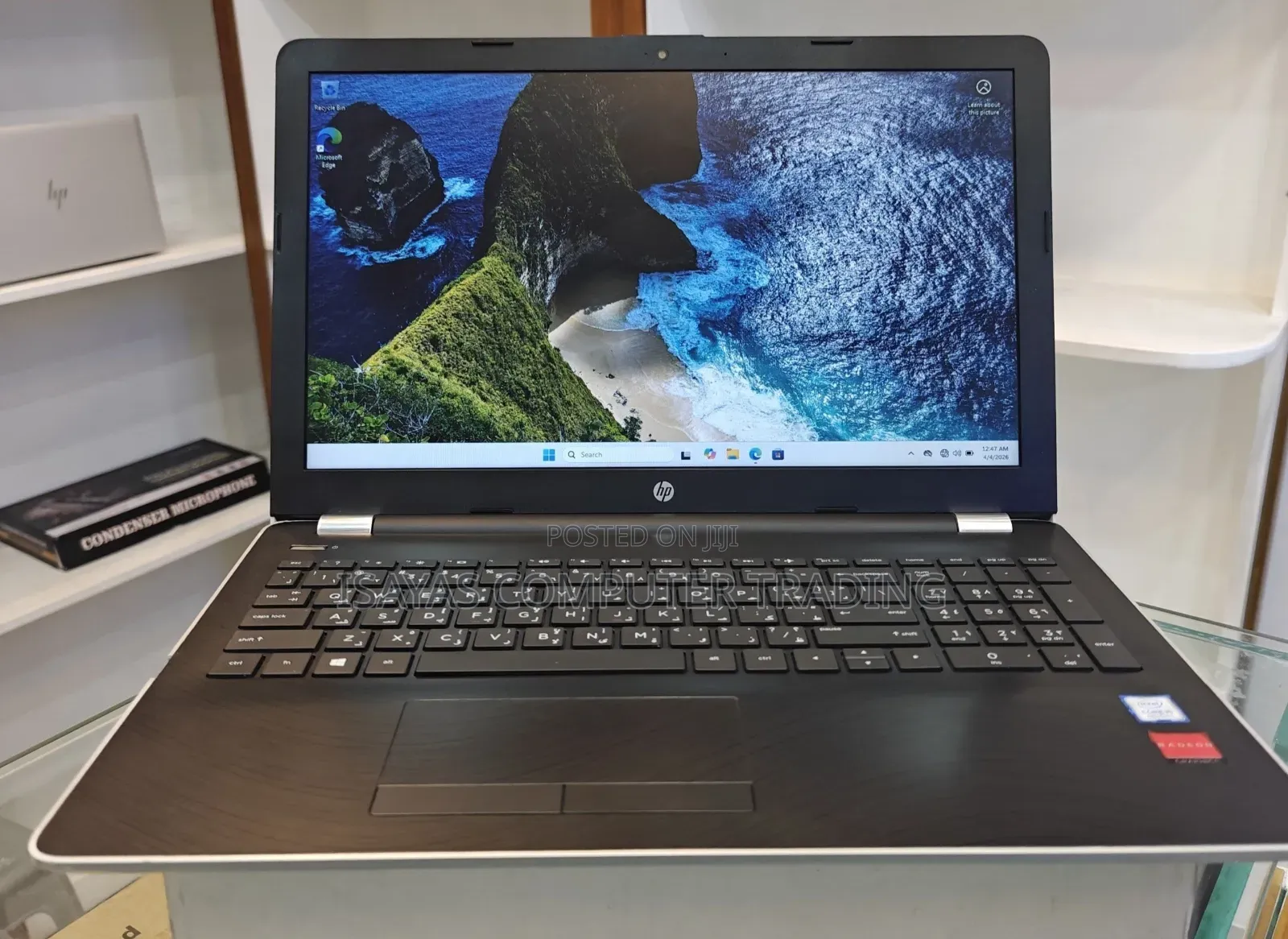 New Laptop HP Pavilion 15 8GB Intel Core i5 SSD 256GB