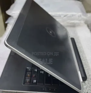 New Laptop Dell Inspiron 15 4GB Intel Core i5 HDD 500GB