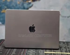 New Laptop Apple MacBook Pro 2021 M1 32GB Apple M1 Pro SSD 1T