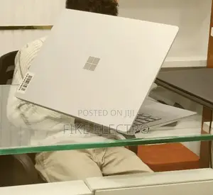 New Laptop Microsoft Surface Laptop 3 16GB Intel Core i7 SSD 256GB