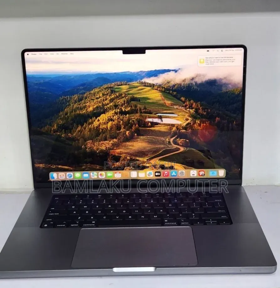New Laptop Apple MacBook Pro 2021 M1 32GB Apple M1 Pro SSD 512GB