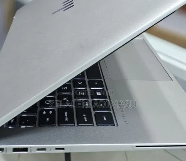 New Laptop HP EliteBook 840 G9 16GB Intel Core i5 SSD 512GB