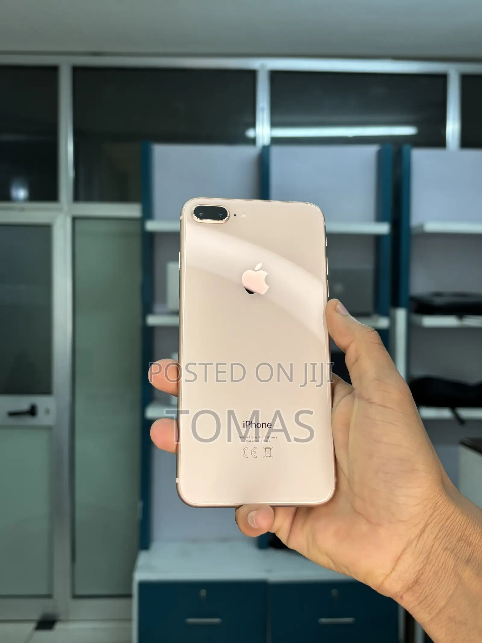 Apple iPhone 8 Plus 64 GB Gold