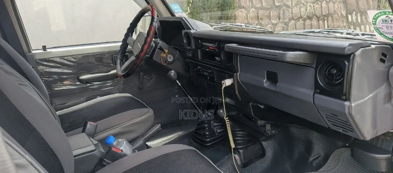 Toyota Land Cruiser 1994 White