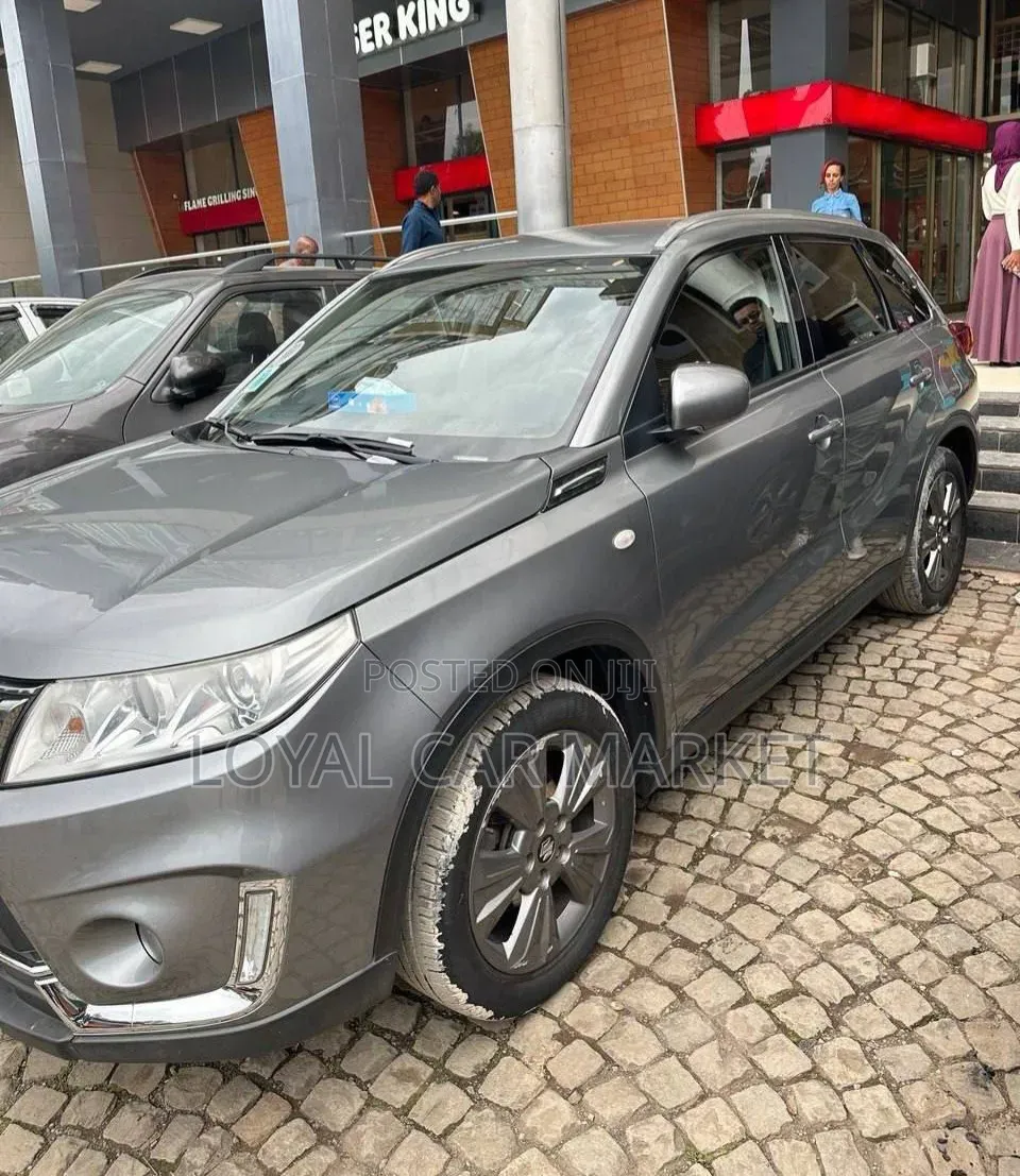 Suzuki Grand Vitara 2021 Gray