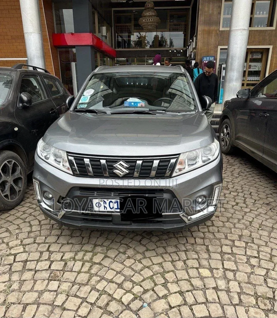 Suzuki Grand Vitara 2021 Gray