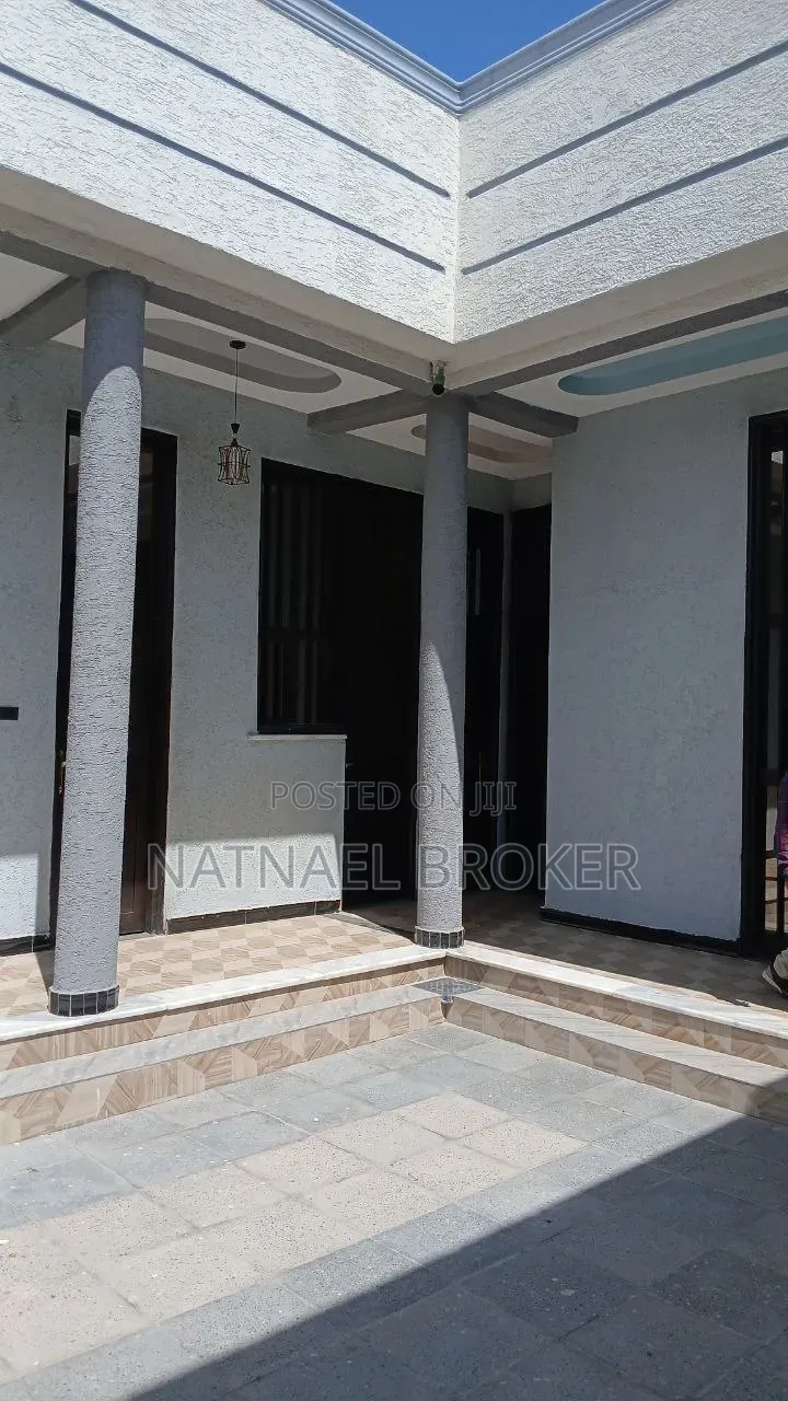 Furnished 4bdrm House in ዱከም, East Shewa for sale