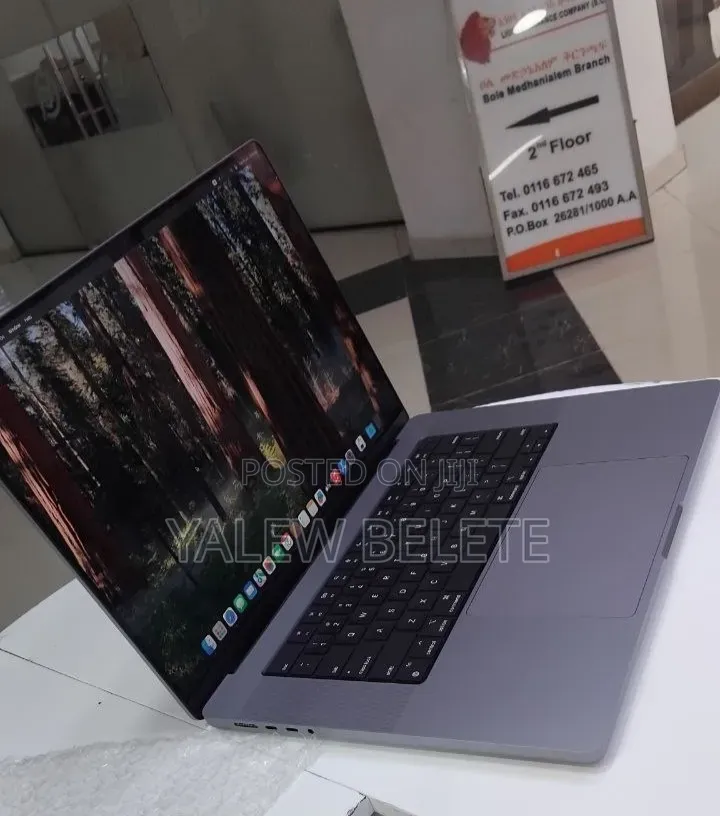 New Laptop Apple MacBook Pro 2021 M1 16GB Apple M1 Pro SSD 1T