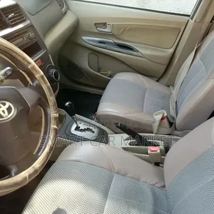 Toyota Avanza 2014 Silver