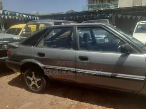 Toyota Corolla 1992 Silver