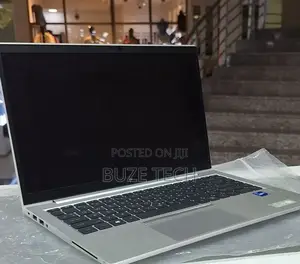 New Laptop HP EliteBook 840 G8 16GB Intel Core i5 SSD 512GB